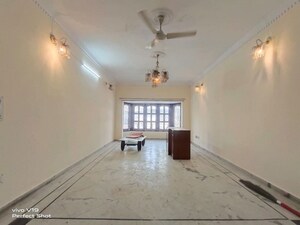 3 BHK Builder Floor For Rent in East Of Kailash