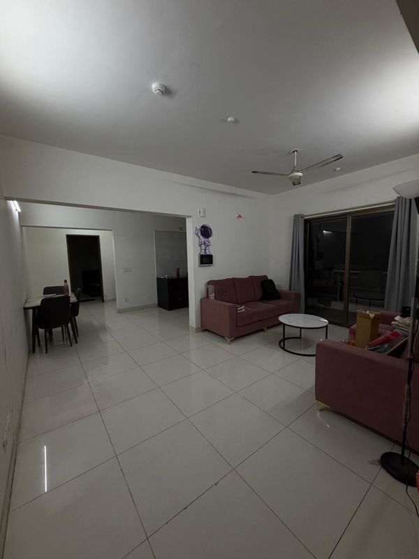 2 BHK Apartment For Rent in Paranjape Blue Ridge