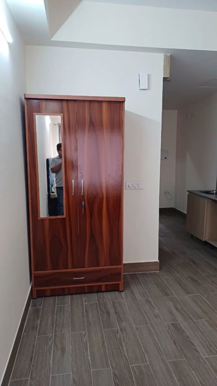 Room, gaur-runway-suites 1 RK 460 Sq.Ft. Apartment In Gaur Yamuna City Greater Noida 10277530