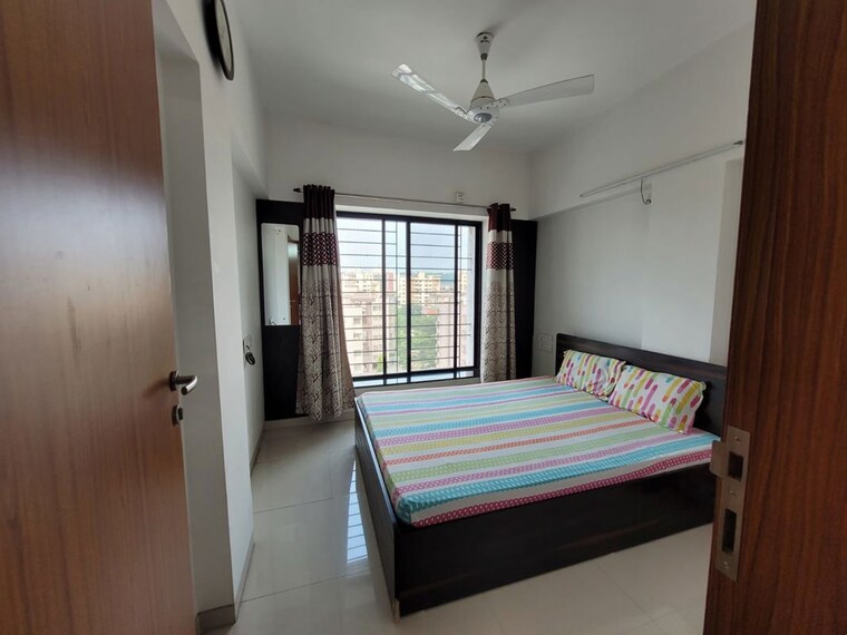 Bedroom, saarrthi-success-square 3 Bedroom 1350 Sq.Ft. Apartment In Kothrud Pune 10277537