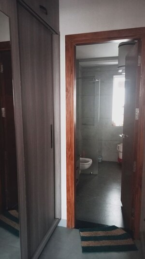 Building Lobby in 3 BHK Builder Floor at Sector 14 – for Rent