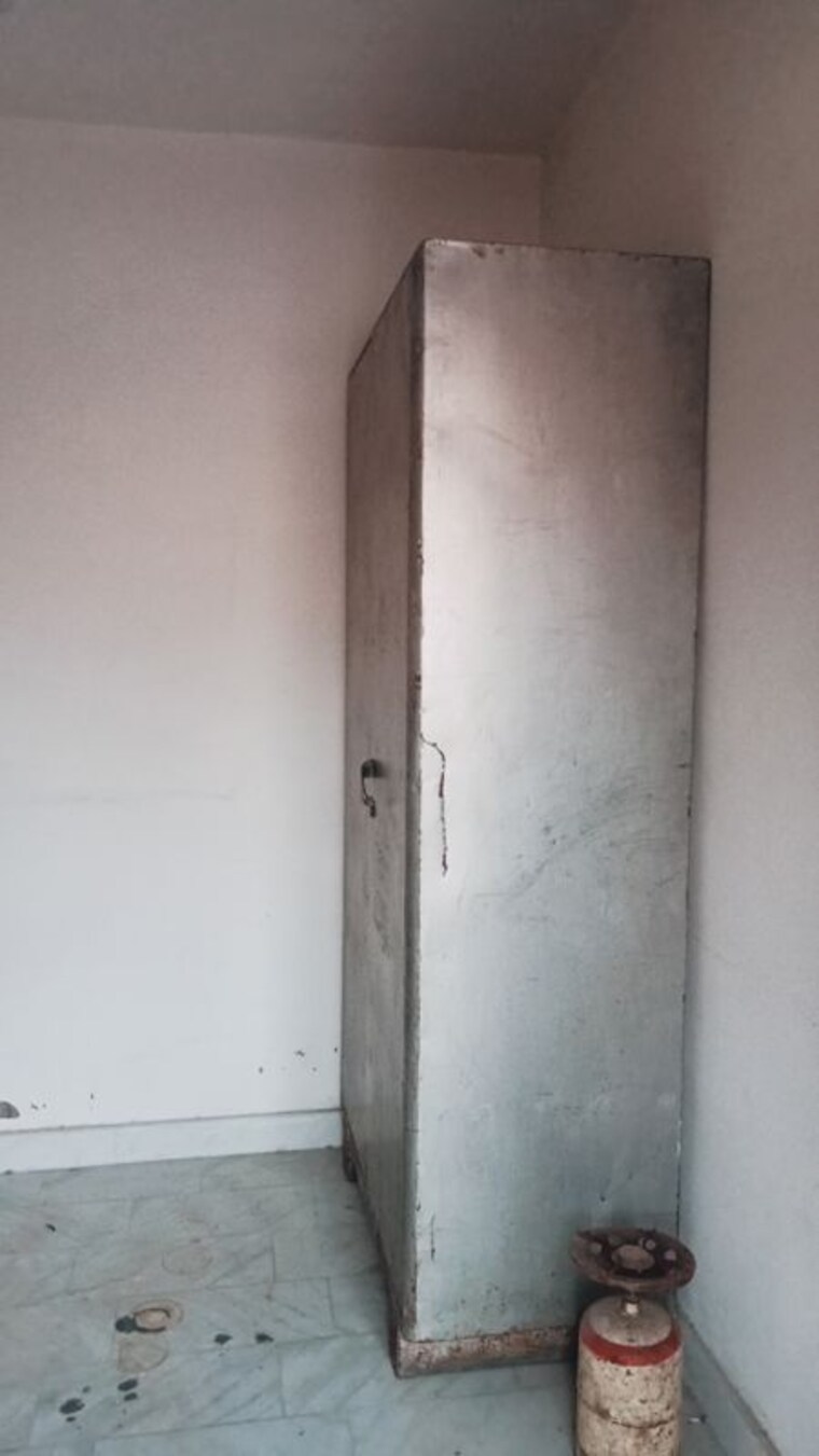 undefined, sector 14 3 Bedroom 300 Sq.Yd. Builder Floor In Sector 14 Hisar 10277555