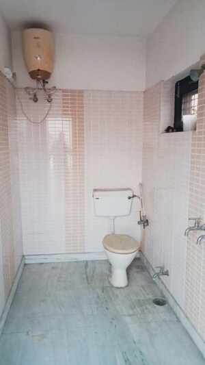 Bathroom in 3 BHK Builder Floor at Sector 14 – for Rent