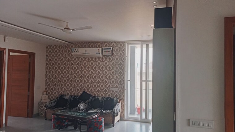 Bathroom, sector 14 3 Bedroom 300 Sq.Yd. Builder Floor In Sector 14 Hisar 10277555