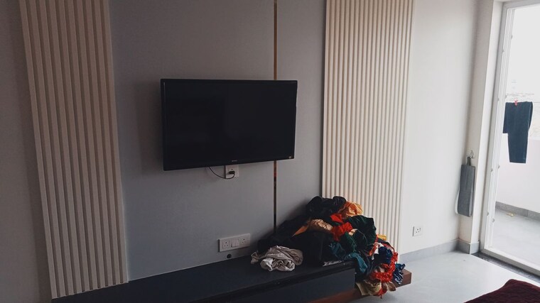 Bedroom, sector 14 3 Bedroom 300 Sq.Yd. Builder Floor In Sector 14 Hisar 10277555