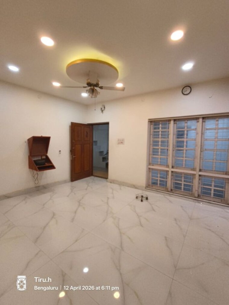 Room, hsr layout 3 Bedroom 2000 Sq.Ft. Independent House In Hsr Layout Bangalore 10277579