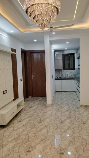 Room in 3 BHK Builder Floor at Indrapuram – for Sale