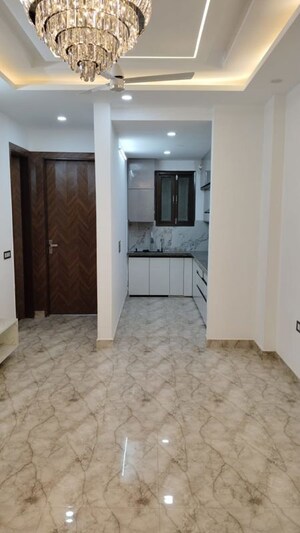 Room in 3 BHK Builder Floor at Indrapuram – for Sale