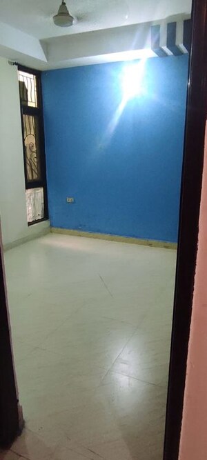 Room in 2 BHK Builder Floor at Indrapuram – for Sale