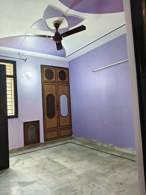 Room in 3 BHK Apartment at Ip Extension – for Rent