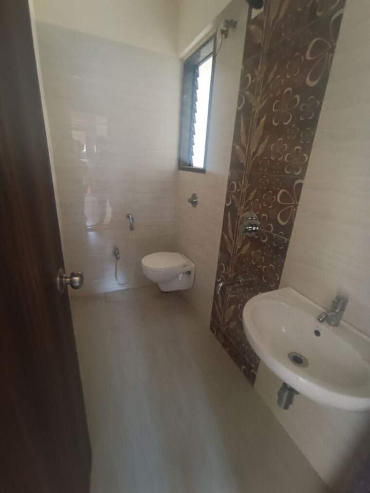 Bathroom, abrol-avirahi-heights 2 Bedroom 1150 Sq.Ft. Apartment In Malad West Mumbai 10277670