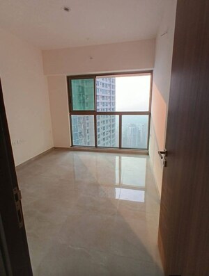 Master Bedroom in 2 BHK Apartment at Sheth Auris Bliss, Malad West – for Rent
