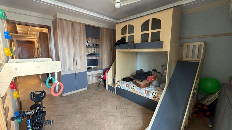 Bedroom, sector 9 3 Bedroom 263 Sq.Yd. Builder Floor In Sector 9 Gurgaon 10277689