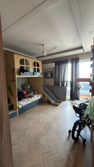 3 BHK Builder Floor For Rent in Sector 9