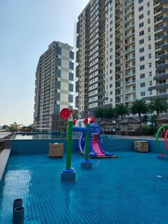 3 BHK Apartment For Sale in Omaxe Lake