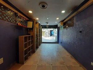  Showroom For Rent in Park Street