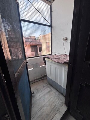 Balcony in 2 BHK Builder Floor at Mukherjee Nagar – for Rent