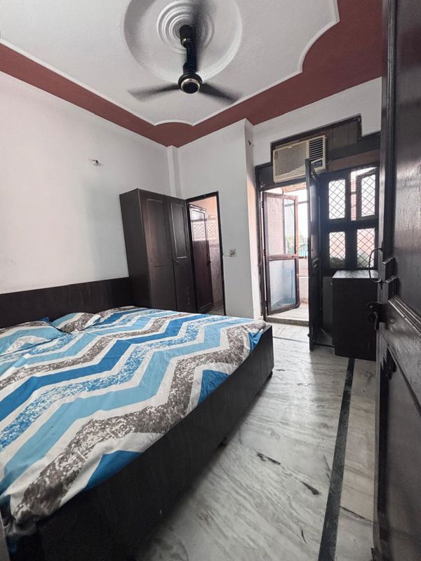 2 BHK Builder Floor For Rent in Mukherjee Nagar