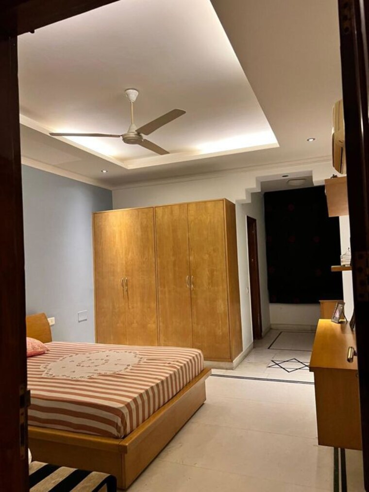 Bedroom, gulmohar park 4 Bedroom 400 Sq.Yd. Builder Floor In Gulmohar Park Delhi 10277796