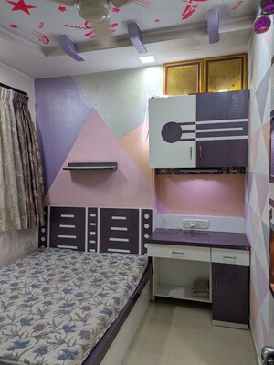 Bedroom in 2 BHK Apartment at Raheja Ankur Apartment, Goregaon West – for Rent