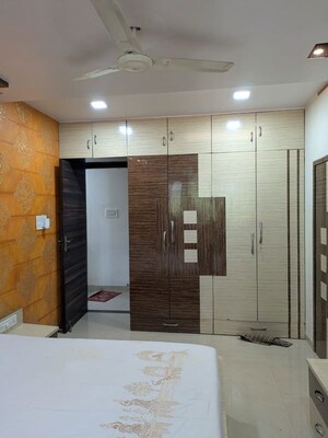 Master Bedroom in 2 BHK Apartment at Raheja Ankur Apartment, Goregaon West – for Rent