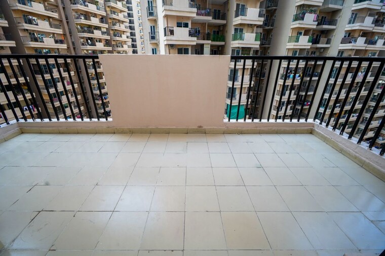 Balcony, migsun-twinz 2 Bedroom 845 Sq.Ft. Apartment In Eta Ii Greater Noida Greater Noida 10277913