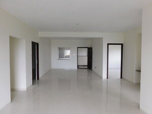 Room in 3 BHK Apartment at Frontline Seven, Kokapet – for Sale