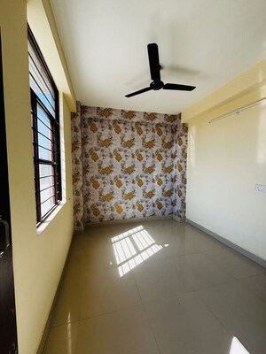 Furnished Amenities in 2 BHK Apartment at Shri Hari Manorama Heights, Narayan Vihar – for Rent