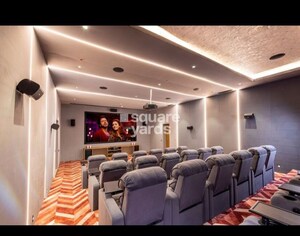 Bedroom in 3.5 BHK Builder Floor at BPTP Amstoria, Sector 102 – for Rent