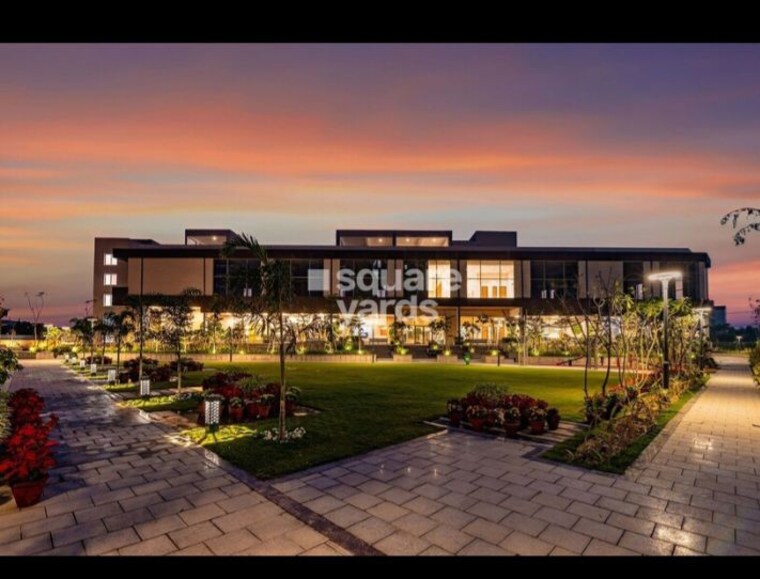  Parking, bptp-amstoria 3.5 Bedroom 2700 Sq.Ft. Builder Floor In Sector 102 Gurgaon 10277973