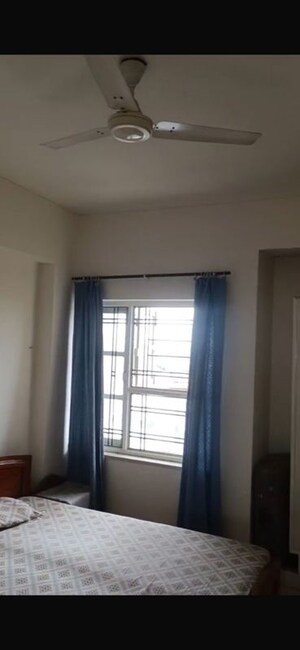 Room in 2 BHK Apartment at Patliputra Colony – for Sale