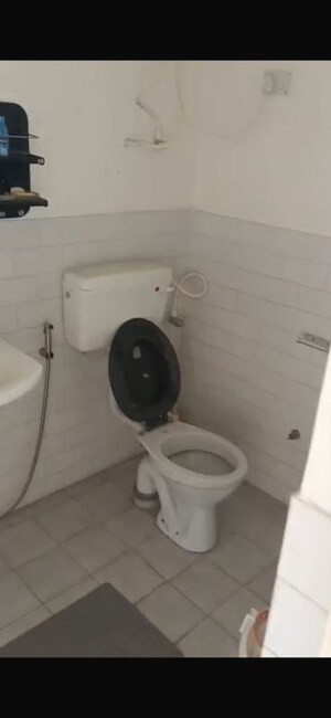 Bathroom in 2 BHK Apartment at Patliputra Colony – for Sale
