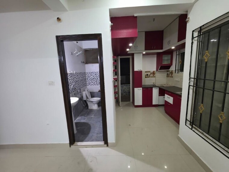 Bathroom, aryan-pebble-bay 2 Bedroom 867 Sq.Ft. Apartment In Thanisandra Bangalore 10237565