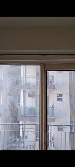 2 BHK Apartment For Rent in ROF Aalayas, Sector 102