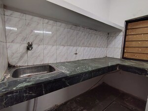 Kitchen in 1.5 BHK Apartment at Katwaria Sarai – for Rent