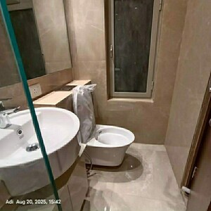 Bathroom in 1 BHK Apartment at Hiranandani Highland, Powai – for Rent