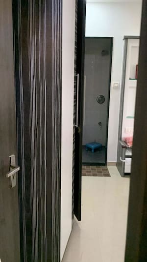 Building Lobby in 1.5 BHK Apartment at Sierra Towers, Kandivali East – for Sale