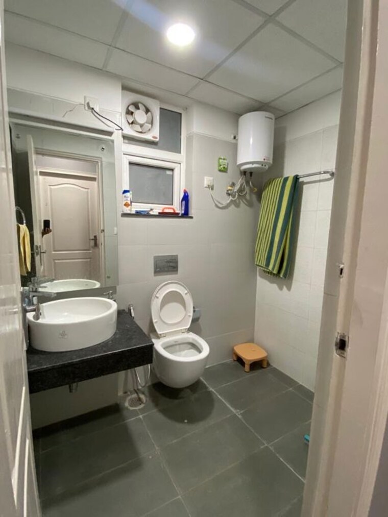 Bathroom, supertech-hues 2 Bedroom 1180 Sq.Ft. Apartment In Sector 68 Gurgaon 10278089