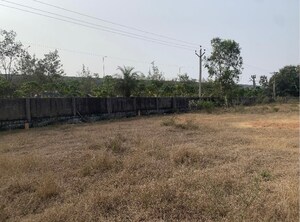 Plot Area in  Land at Fatheshapur – for Sale