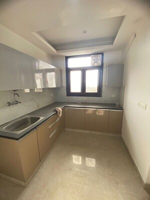 Kitchen in 3 BHK Builder Floor at Mayur Vihar 1 – for Rent