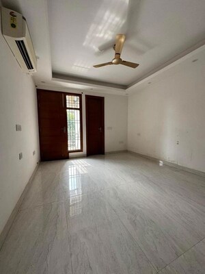 3 BHK Builder Floor For Rent in Mayur Vihar 1