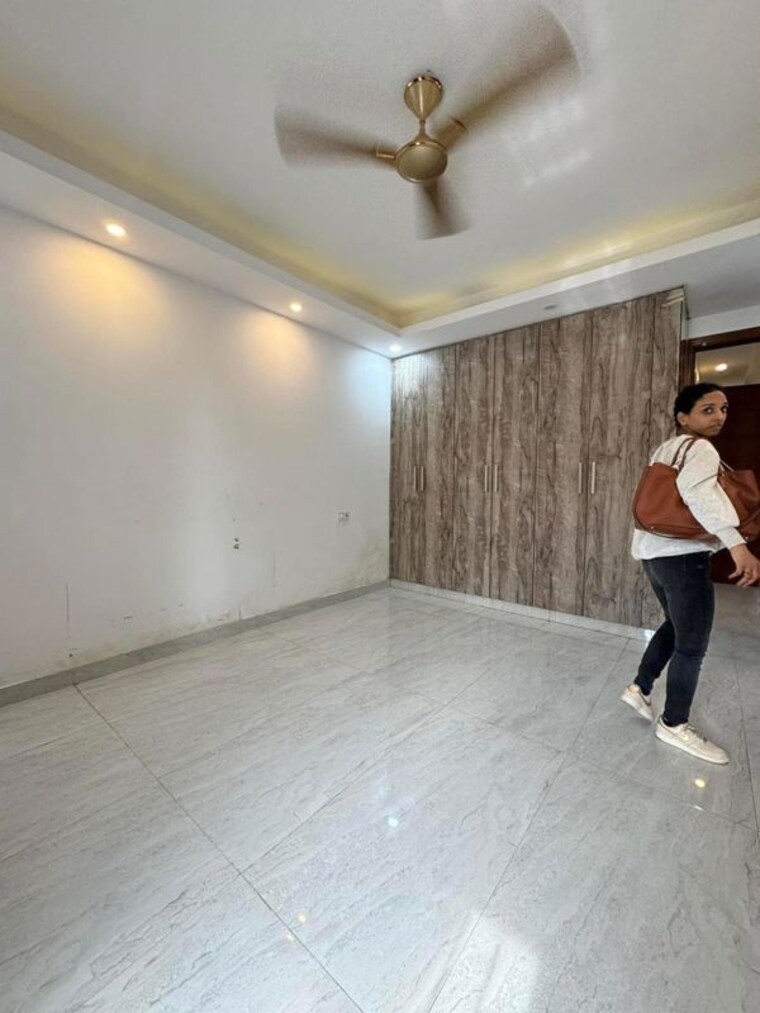  Parking, mayur vihar 1 3 Bedroom 1000 Sq.Ft. Builder Floor In Mayur Vihar 1 Delhi 10278093