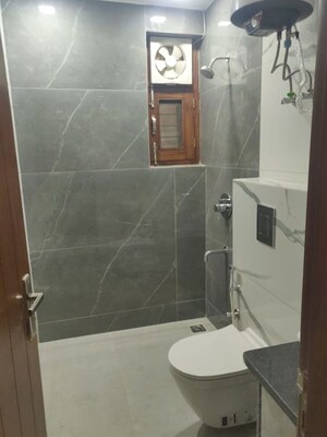 Bathroom in 2 BHK Builder Floor at Sector 46 – for Rent