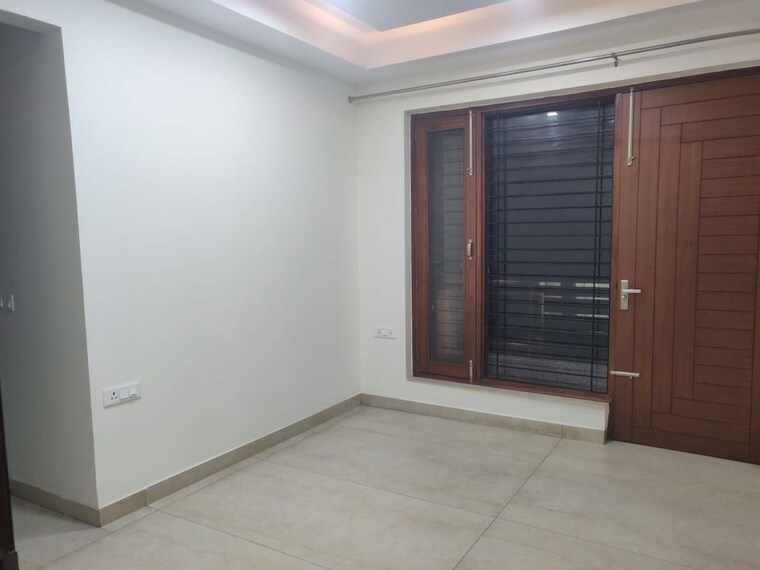 Room, sector 46 2 Bedroom 1450 Sq.Ft. Builder Floor In Sector 46 Gurgaon 10278160
