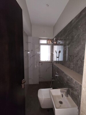 Bathroom in 3 BHK Apartment at Rishabh Palacino, Matunga – for Rent
