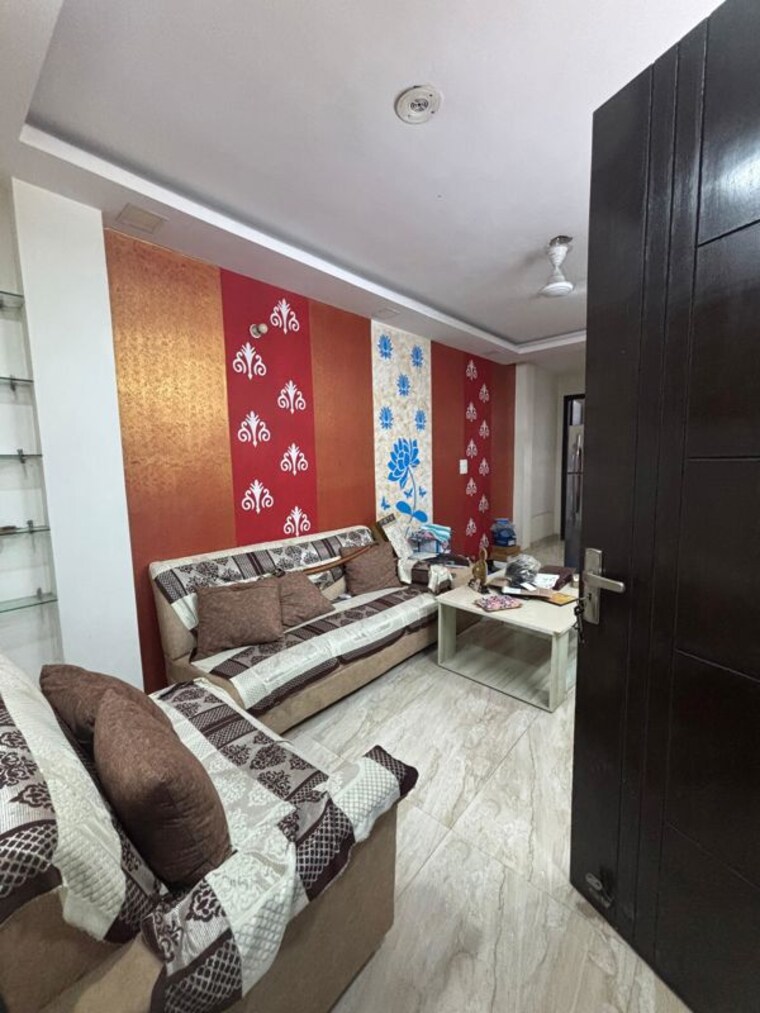 Bedroom, govindpuri 3 Bedroom 85 Sq.Yd. Builder Floor In Govindpuri Delhi 10278138