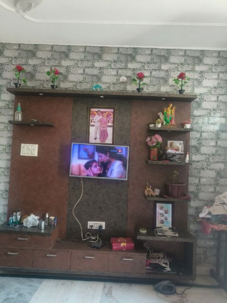 undefined, rohini 3 Bedroom 900 Sq.Ft. Builder Floor In Rohini Delhi 10278172