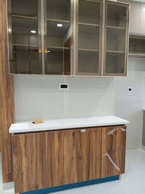 Kitchen in 3 BHK Builder Floor at BPTP District 3, Sector 85 – for Sale