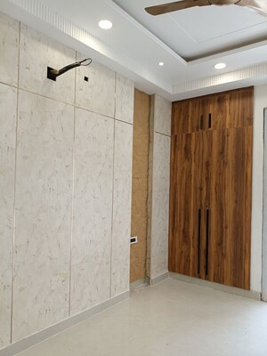 Room in 3 BHK Builder Floor at BPTP District 3, Sector 85 – for Sale