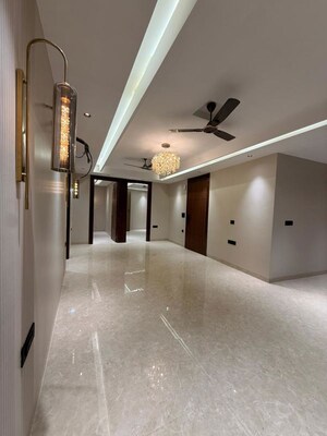 Room in 2 BHK Apartment at Mandi – for Sale